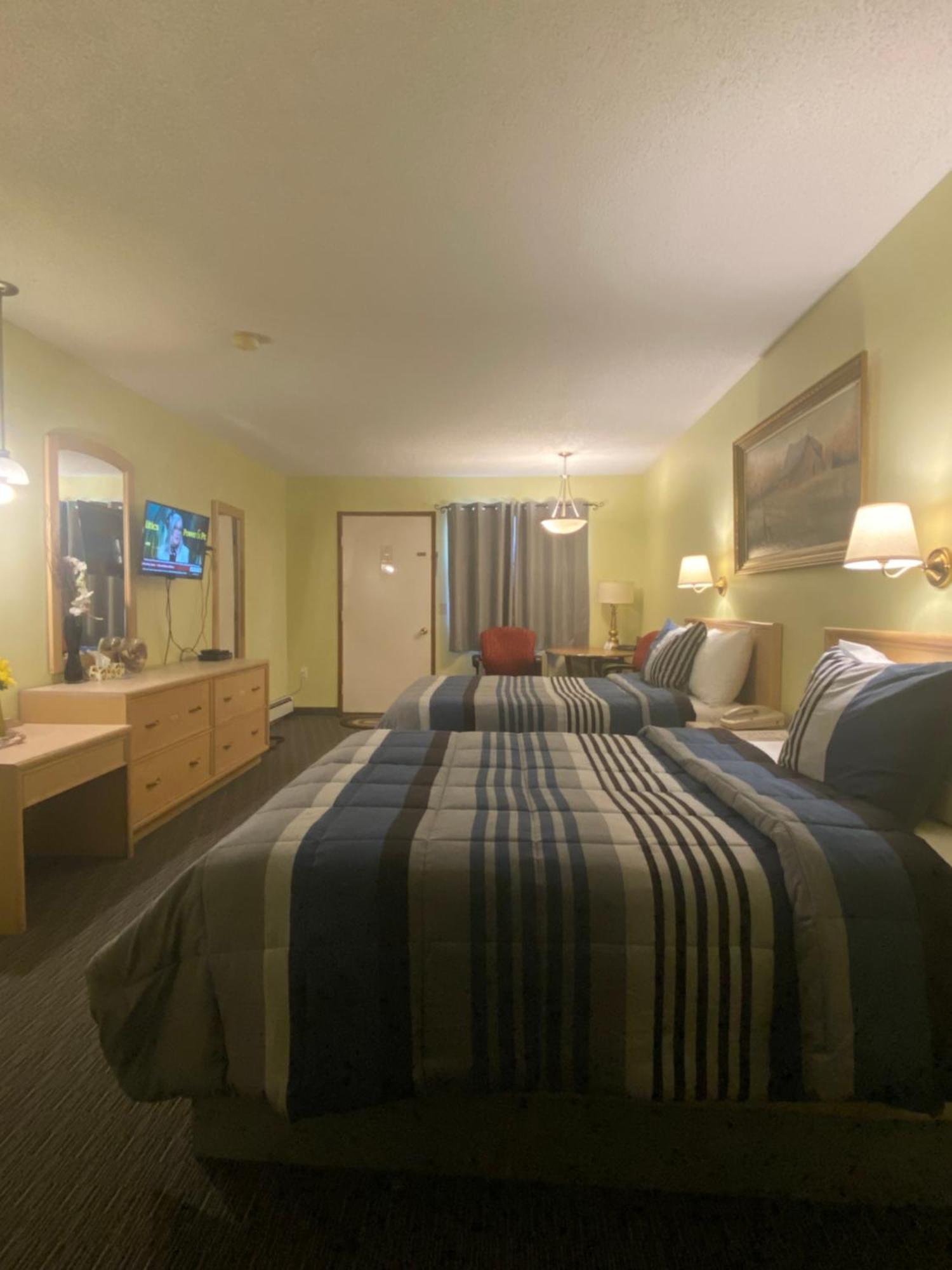 Ranchland Inn Nanton Kültér fotó